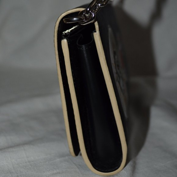 $3800  Louis Vuitton Epi World Tour Twist Chain Wallet Noir Black Crossb… - Picture 9 of 13